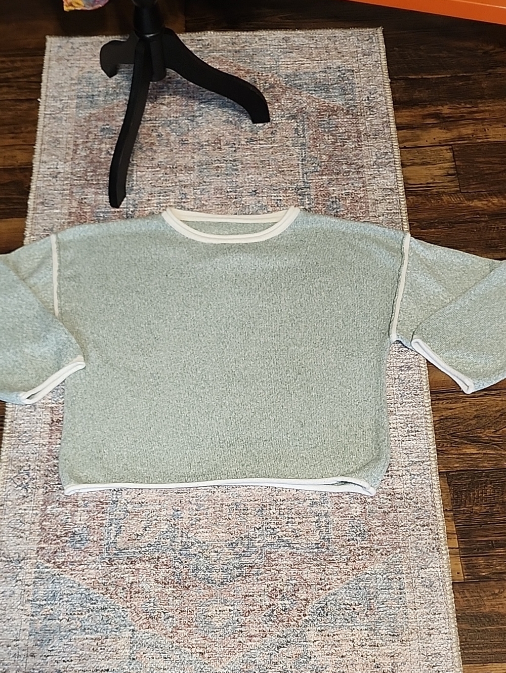 Source Unknown Mint Green Crewneck Sweater with White Trim